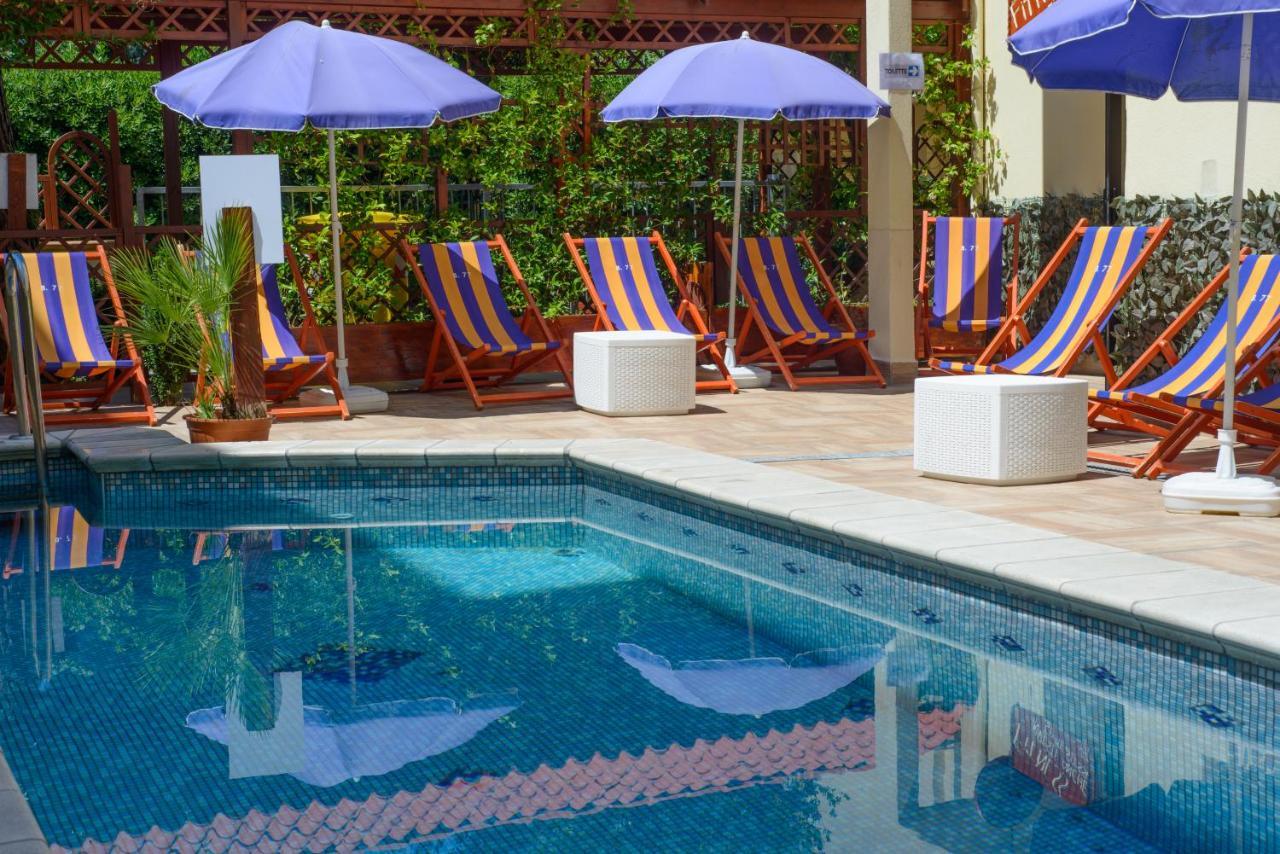 Hotel Adria Nuova Rimini Dış mekan fotoğraf